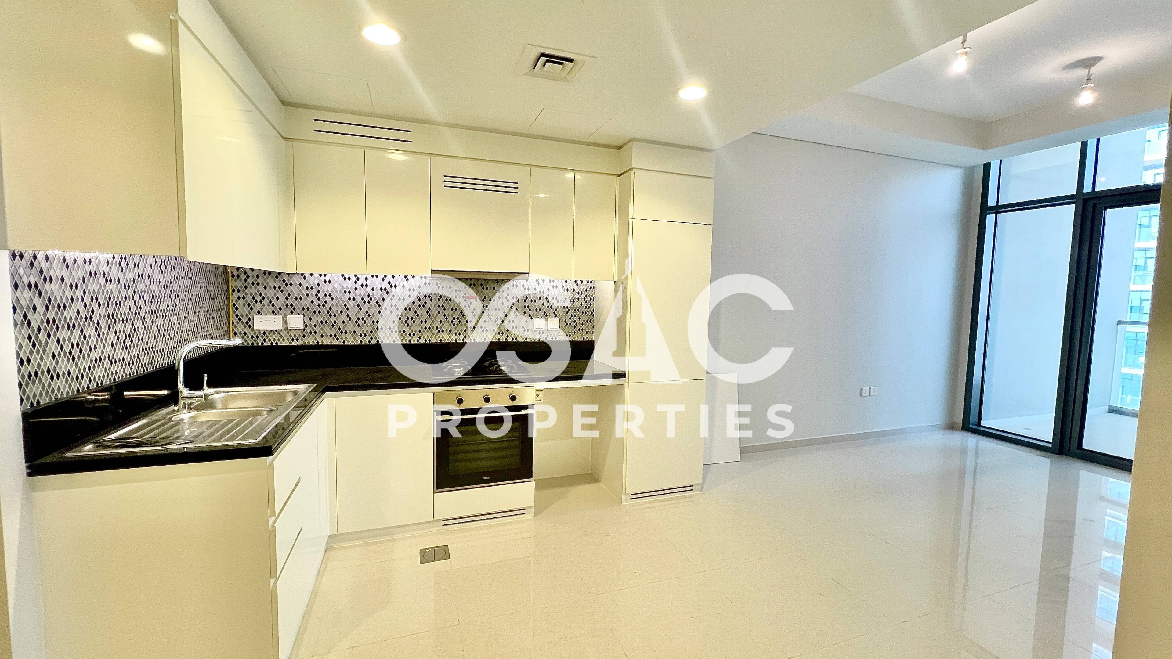 Ultra High Floor | Canal View | Vacant - 2