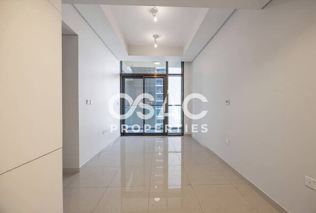 High Floor | Modern Apartment | Pool View