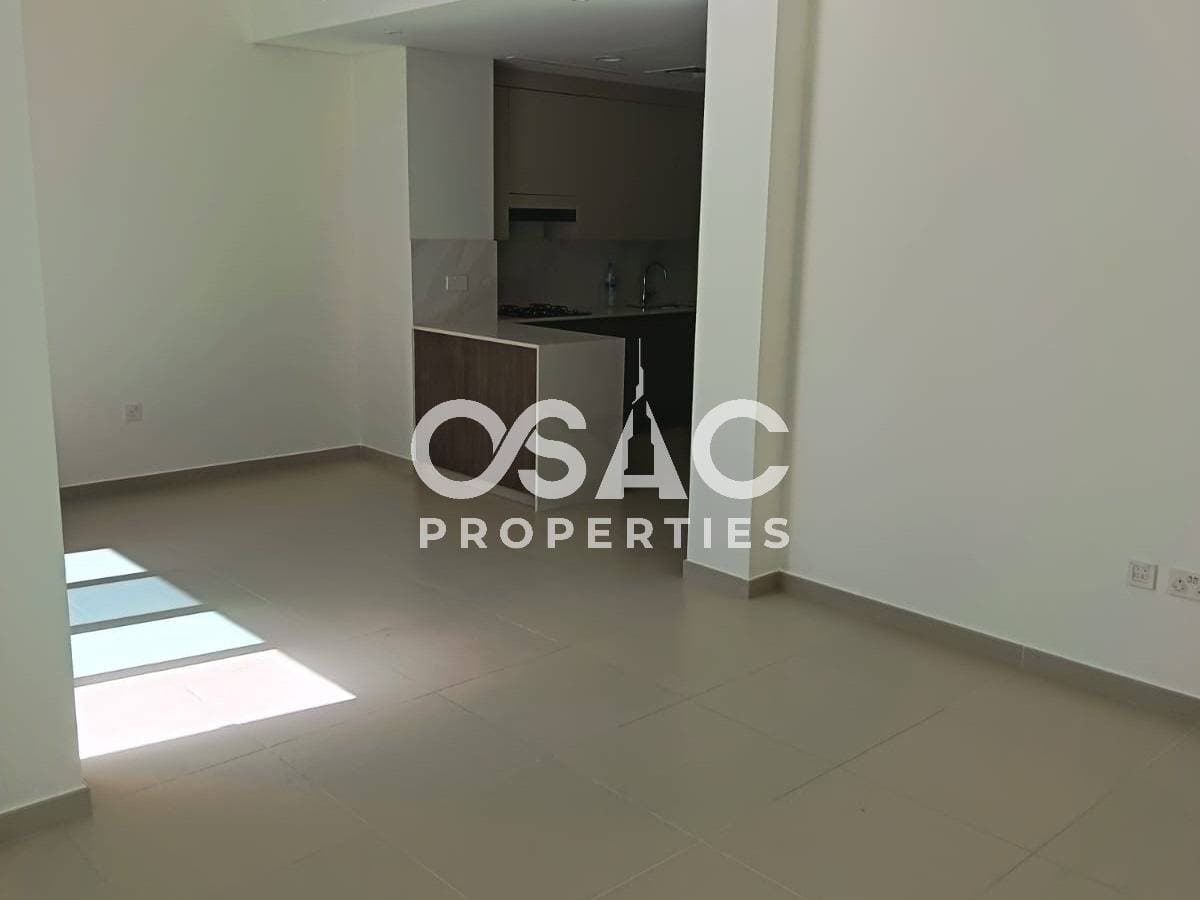 Single Row | Vacant 3BR + Maid | Prime Elan Villa | Spacious Layout - 2