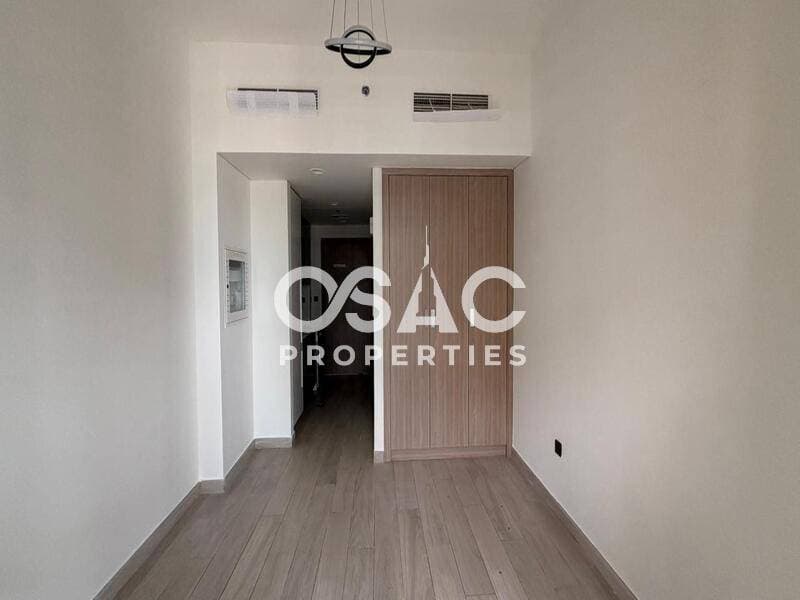 STUDIO APARTMENT | HIGH FLOOR | UNFURNISHED